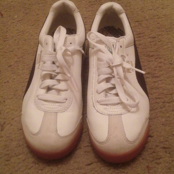 Puma Sneakers