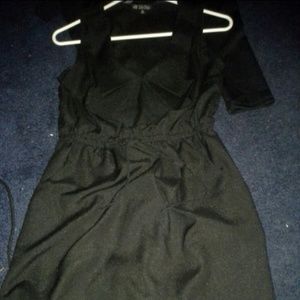 Short black loose dress