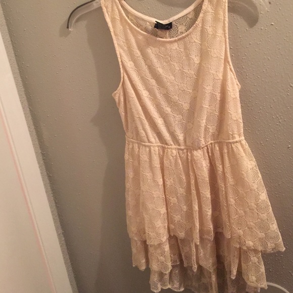 Lace sleeveless top