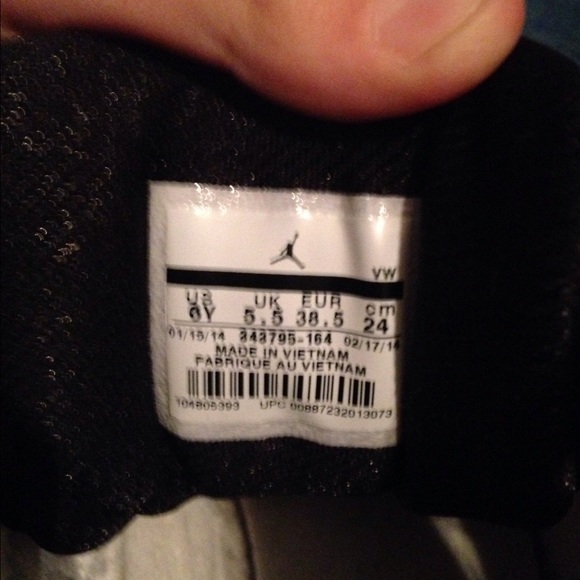 jordan flights 6Y - Picture 3 of 3