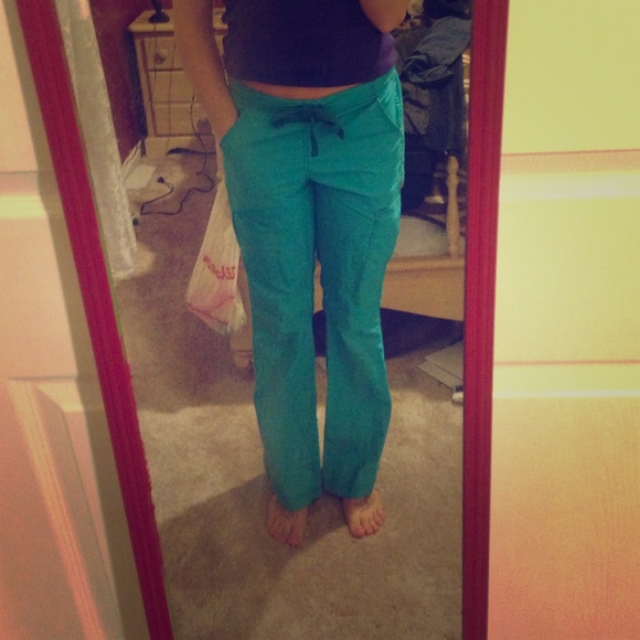 ‼️REDUCED‼️ Adorable turquoise scrub pants!