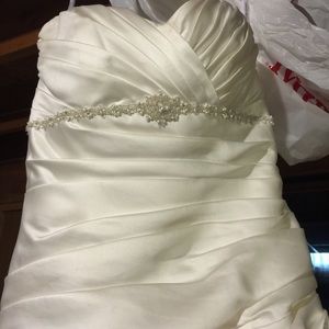 Mermaid style wedding dress
