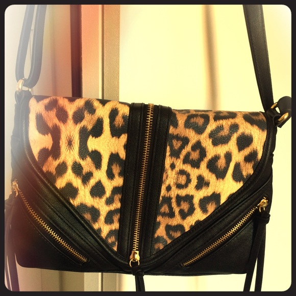 Jessica Simpson Cross Body Bag