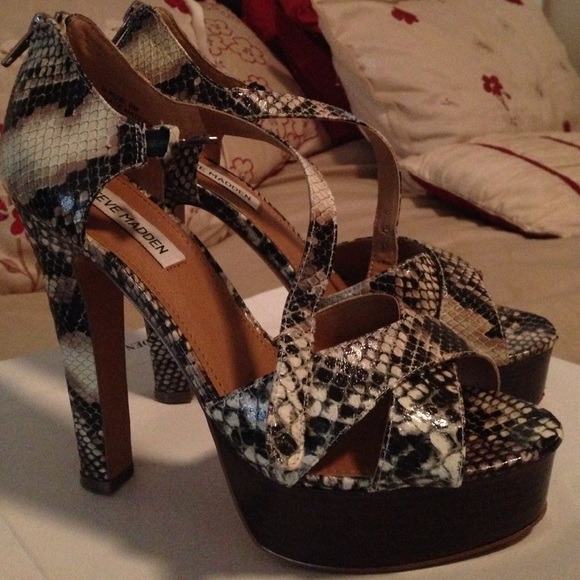 Steve Madden platform heels