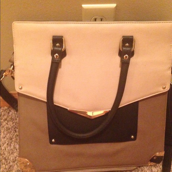 Classy ALDO handbag