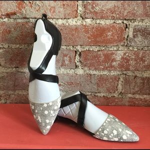 NWT Kenneth Cole Leather Flats