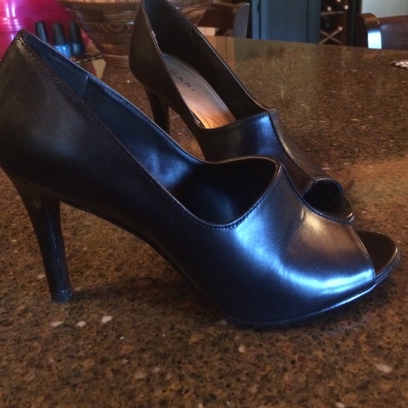 Tahari open toe pumps
