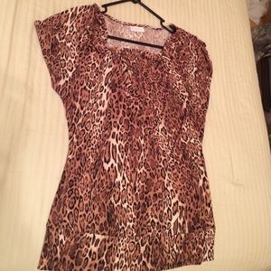 Leopard print top