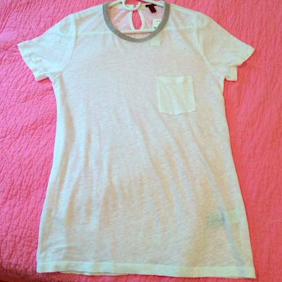 White crew tshirt with neck embellishment size:M - Picture 1 of 3