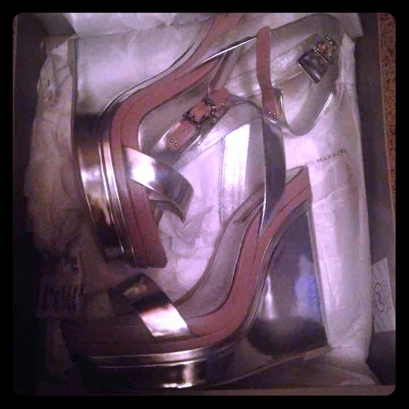 New bcbgmaxazria wedges!