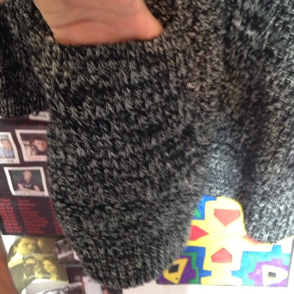 Knit sweater - Picture 2 of 3