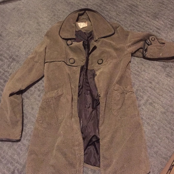 Daytrip buttonup lightweight coat polka dot; Med