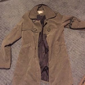 Daytrip buttonup lightweight coat polka dot; Med