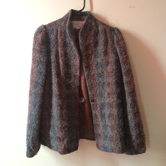 Gray/colored blazer