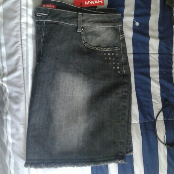 Denim skirt
