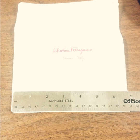 Ferragamo - Picture 2 of 3