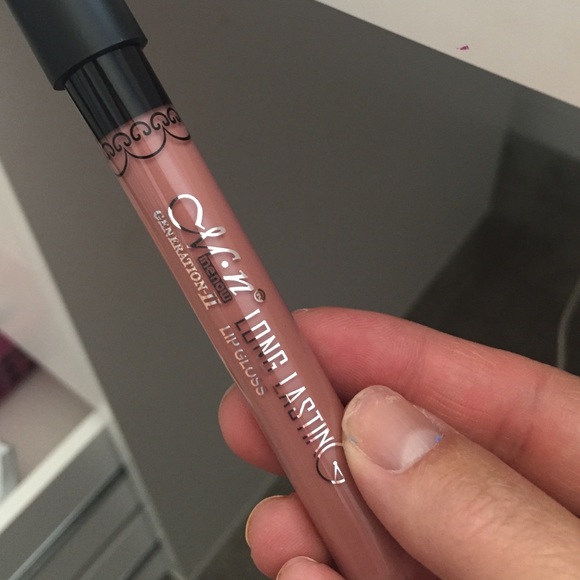 Dupe for kat Von d Lolita