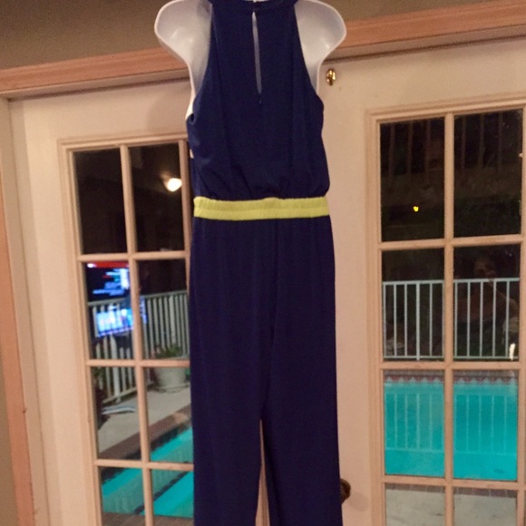 VINCE CAMUTO ROYAL BLUE PERFECT FIT JUMPSUIT - Picture 3 of 4