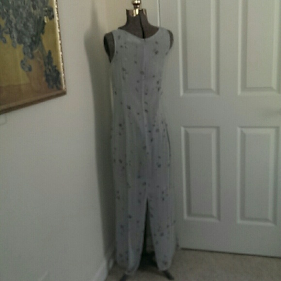 *SALE* Beautiful blue foral lightweight maxi dress - Picture 3 of 4