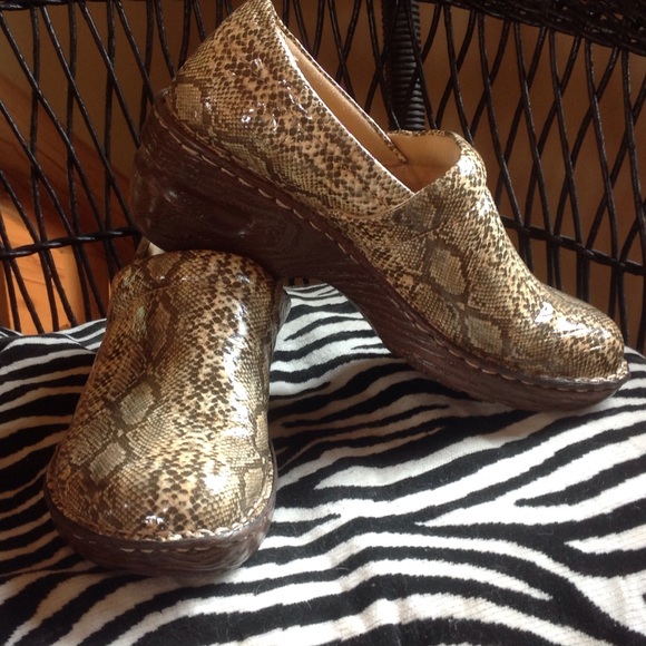 Bolo clogs