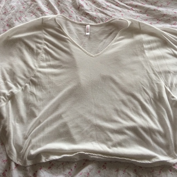 Off white flowy loose fitting shirt