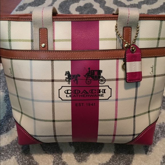 Coach + magenta
