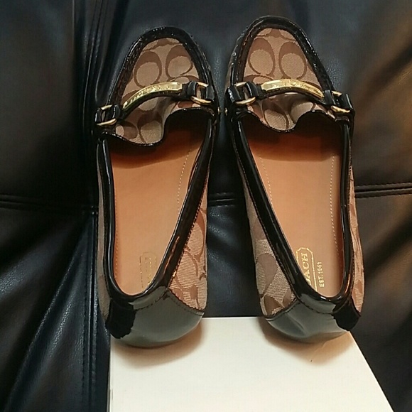 SOLD**Coach shoes can take $ thru mercari or PP - Picture 4 of 4