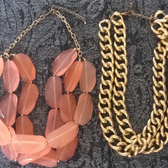 Necklace and Top Bundle ☺️