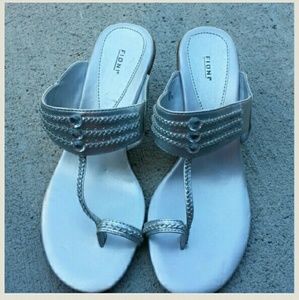 SILVER SANDAL