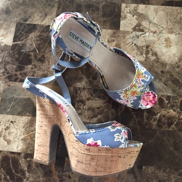 Steve Madden platform cork sandals