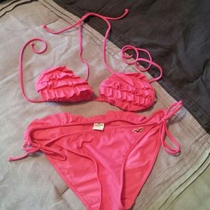 NWOT Pink  Hollister swim suit M top L bottom