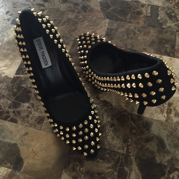 Gold studded suede Steve Madden pumps