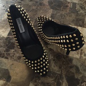 Gold studded suede Steve Madden pumps