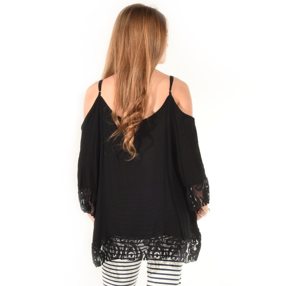 LOWEST "Once Upon A Time" Off Shoulder Top - Picture 2 of 2
