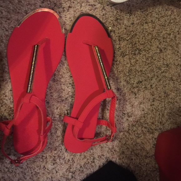 sandals - Picture 2 of 3