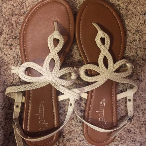 sandals - Picture 2 of 3