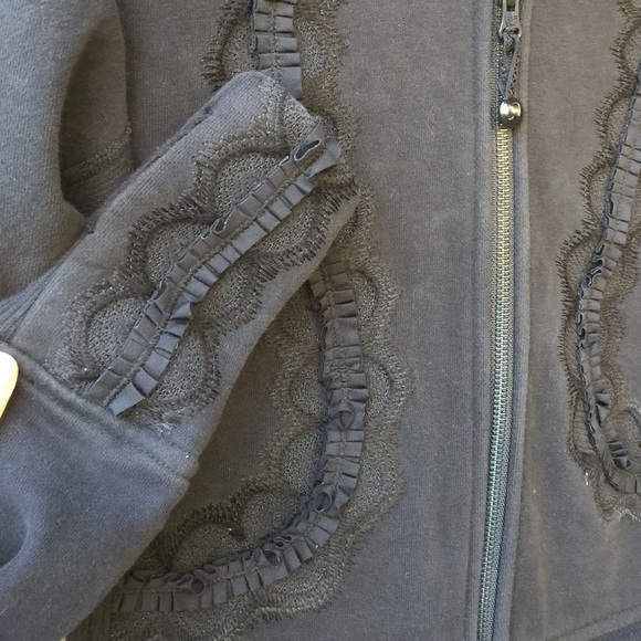 SOLD!!!Lululemon limited edition scuba hoodie - Picture 4 of 4