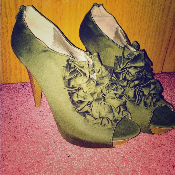 Comfy heels great for the summer