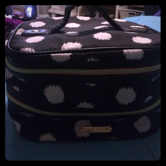 Betsey Johnson make up bag