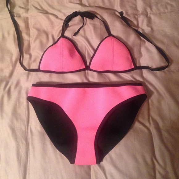 Pink Neoprene Triangl