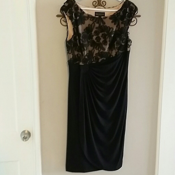 Very pretty cocktail dress