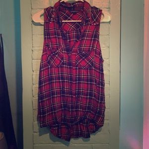 Plaid sleeveless shirt