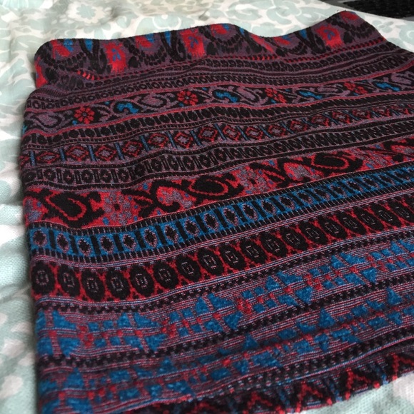 Tribal skirt! - Picture 3 of 3