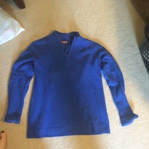 Vineyard Vines blue sweater size large