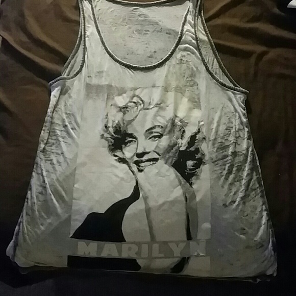 Tank top - Picture 1 of 1