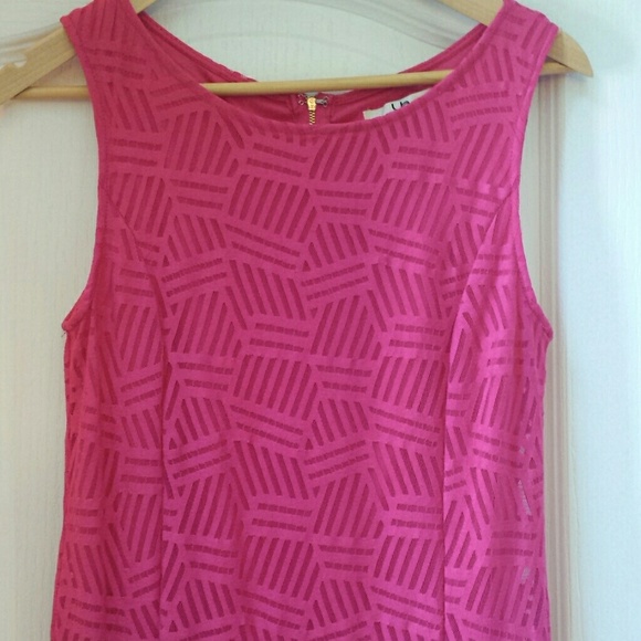 Cute and sassy boutique dress - Picture 2 of 4