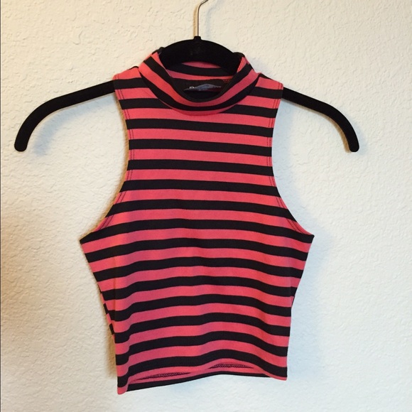 ✨NWOT✨ nasty gal high neck striped crop top