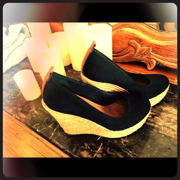 Aldo Wedges Style-DREWEL size 5.5/36B. - Picture 1 of 3