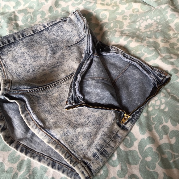 Super stretched high waisted shorts - Picture 3 of 3