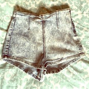 Super stretched high waisted shorts